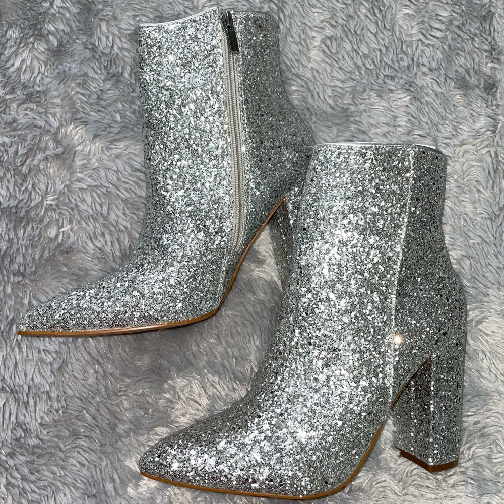 NWT Silver Glitter Booties